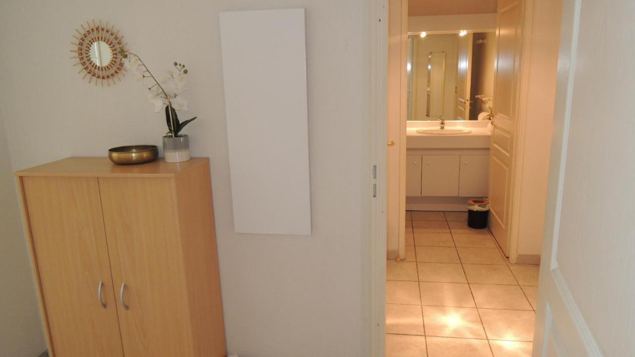 Cannes Palazzio Buitenkant foto